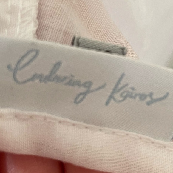 Enduring Kairos Fresca White Top - Picture 3 of 3